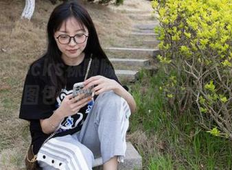 BoBoSocks袜啵啵 – 把糯米和黑丝放进图包，它的味道尤其特别