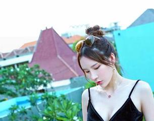 Feilin嗲囡囡 – 模特YOYO图集：她的旅拍比我旅行的计划还让人心痛