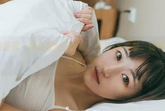 GIRLT果团网 – 作品里的王语纯，全套JK造型，仿佛回到了学生时代？