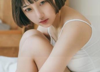 GIRLT果团网 – 最怕空气突然安静，莫雅淇的套装在原图里炸裂，真让人感到窒息！