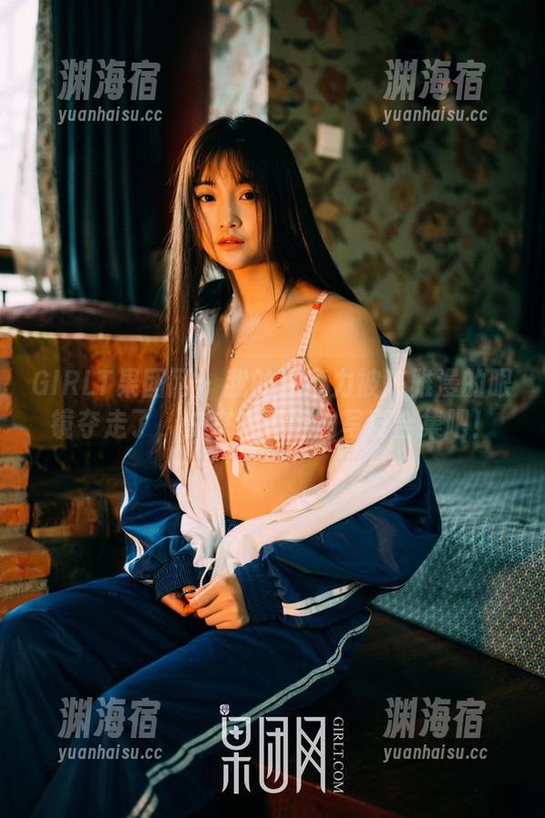 GIRLT果团网 - 我的注意力被陈雅漫的眼镜夺走了，快来看看她的写真合集吧！