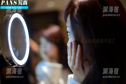 PANS摄影 - 薇妮的白裙照，告诉你无圣光也能美得不活了