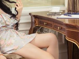 TouTiao头条女神 – 靠，刘芸熙的花嫁写真美图比我午饭还好，照片上那一抹红色好像能熏到心里去。