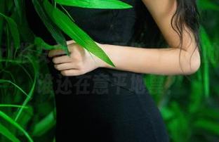 TuiGirl推女郎 – 高跟鞋，娜露的写真，谁还在意平地票？