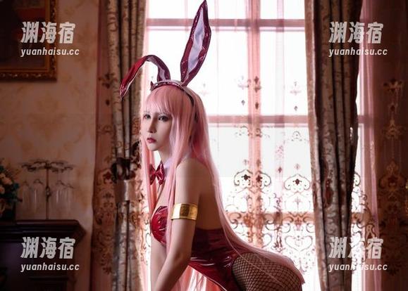外面的黑色旗袍Vams子穿，内心无圣光对这原图的欣赏无法自拔。