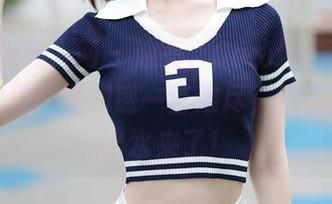 Xiuren秀人网 – 油亮、Candy糖糖，这组图片里的滋润感一言难尽，都快让我看出水来了！