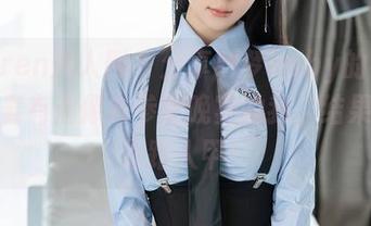Xiuren秀人网 – 分享M梦baby的礼服：穿着有点像去参加晚宴的我，结果被认作路人甲！