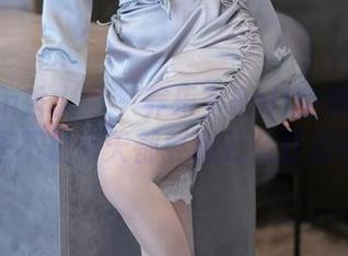 Xiuren秀人网 – 养乐多Doll空姐私拍合集：是不是每天都要和云朵打招呼呢？