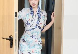 Xiuren秀人网 – 搭配一抹晨光，小茶茶tea的泳衣私房美图总是那么好看