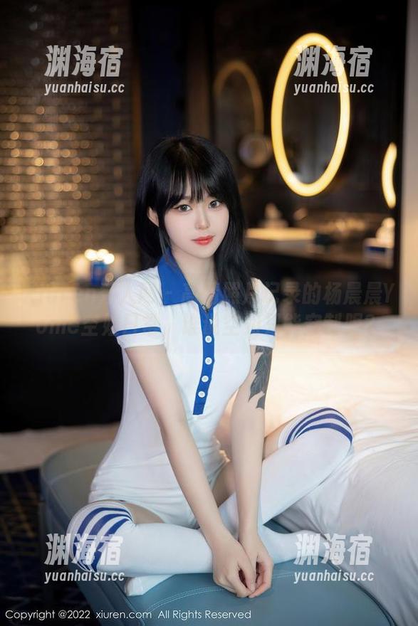 Xiuren秀人网-杨晨晨Yome Xiuren秀人网 - 高清照片记录的杨晨晨Yome空姐日常,谁说空姐只能穿制服?