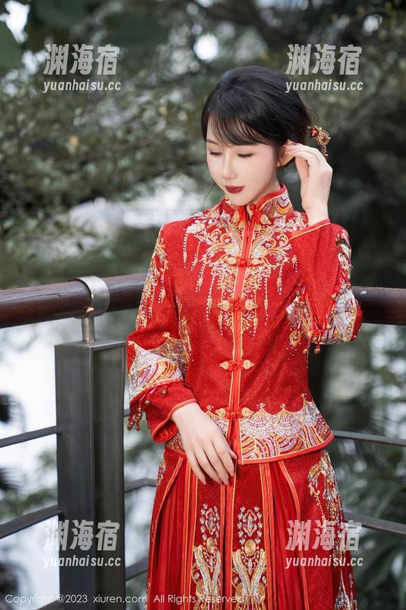 Xiuren秀人网 - 这腿也太美了吧？杨晨晨sugar最新美图黑丝翘臀，看了只想说“真香！”