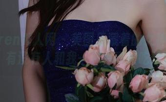 Xiuren秀人网 – 美图里藏着的女神白乐乐：有没有人和我一样，喜欢吃烧烤？