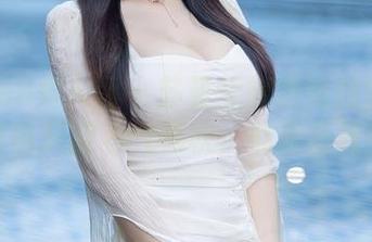 Xiuren秀人网 – 苏曼兮旗袍私房实验：谁说只能老气横秋，能出花样！