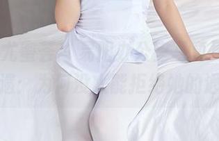 YouMi尤蜜荟 – 易阳办公室写真更新，一览无遗：为何没人能拒绝她的通告？