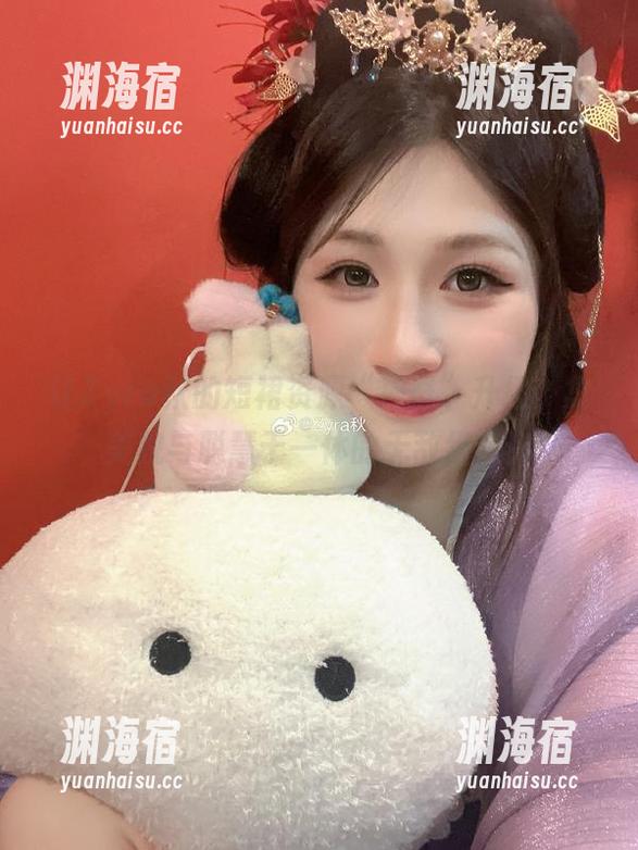 让Zyra秋的短裙资源“神奇”升级，集美貌与聪慧于一体的无敌组合！