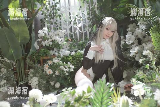 你能抵挡得住asagiriai(爱ちゃん)的泳装诱惑吗，快点下载！