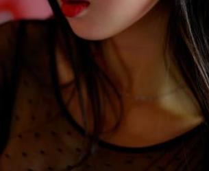 pans – 少女的私拍时光：在小鱼的原图中上演疯狂串场秀！