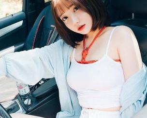 yeeun孙乐乐献上她的姐姐日常——一份绝妙的写真精选！