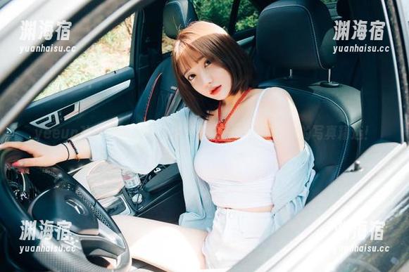 yeeun孙乐乐献上她的姐姐日常——一份绝妙的写真精选！