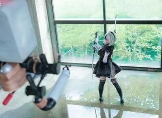 サク(saku)出新作了！红裙写真，更新让我有种上当的爽感。