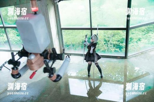 サク(saku)出新作了！红裙写真，更新让我有种上当的爽感。