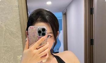 微密圈 – 一波不爱笑的赛琳旅拍合集，你能忍受这般美丽吗？