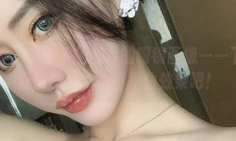 微密圈 – 不爱笑的赛琳的眼镜画像——下载看看能有多少神奇扭曲效果吧！