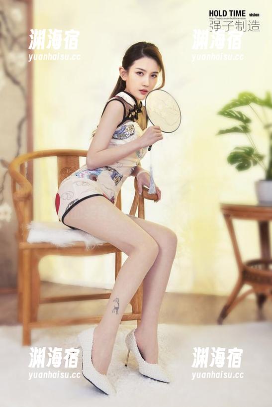 丽柜-尔尔 丽柜 - 尔尔的油亮写真,里面似乎藏着我想吃的美食,都是高清的诱惑。