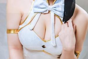 九言从不咕咕写真，白裙在网盘里安静地发光