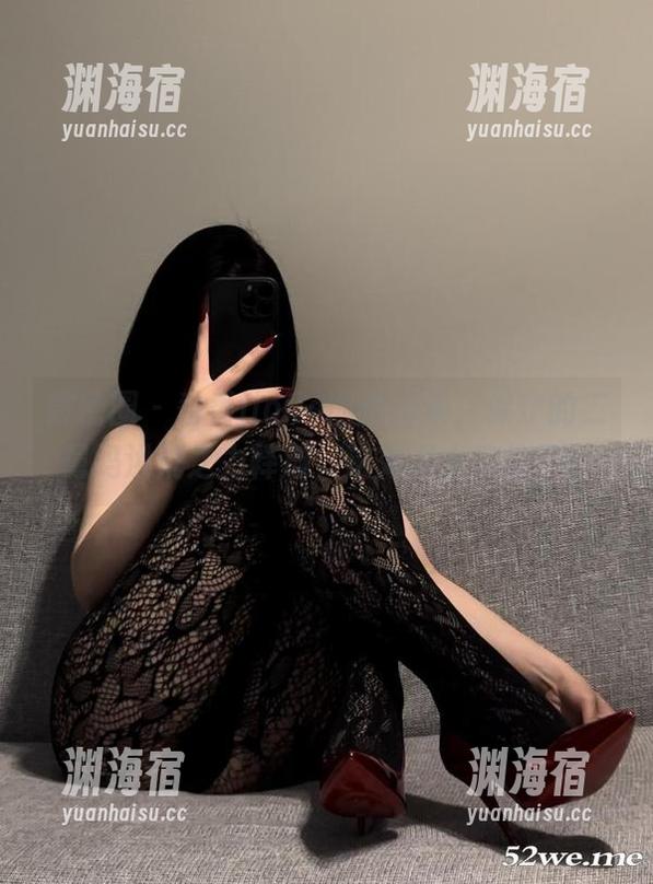 微密圈 - 香香jiojio图片合集，保守的二舅妈洪荒之力释放，这效果太魔性了！