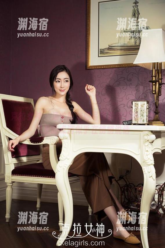 克拉女神 - 汤怡的妹妹写真实在可爱，合集里的点滴似乎在悄悄说话