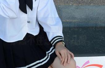 初夏女神 – 当柒柒遇上粉红，最新合集让你忍不住想多看几眼。
