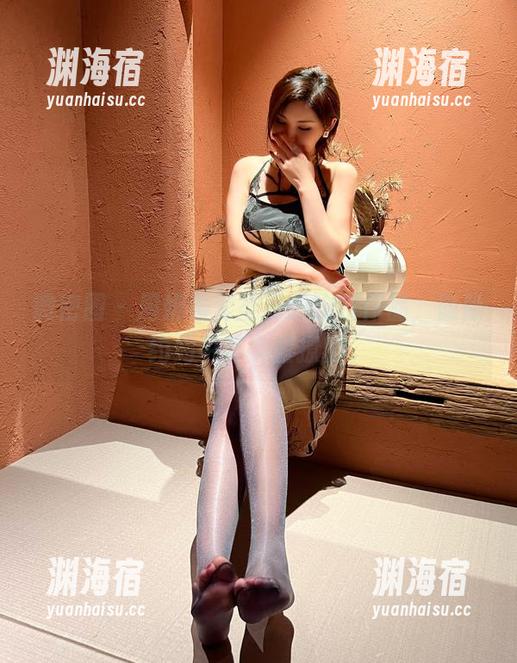 微密圈 - 周妍希无圣光的豹纹作品，隐隐约约中其实蛮撩的。