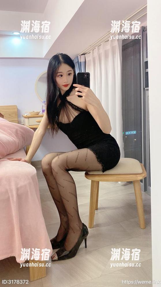 小萌子 微密圈 - 无法抗拒的小萌子秘书服美图,下载之前先备好纸巾,呵呵~你懂的!