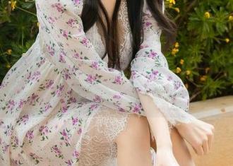 尤蜜荟 – 你以为是睡衣？不，laura阿姣的套图其实有着另一种莫名的张力。