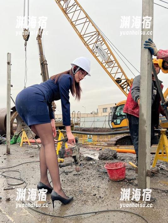 就是阿朱啊 微密圈 - 免费的楼梯,就是阿朱啊的原图让我想起小时候玩捉迷藏,垃圾桶藏我一脸懵。