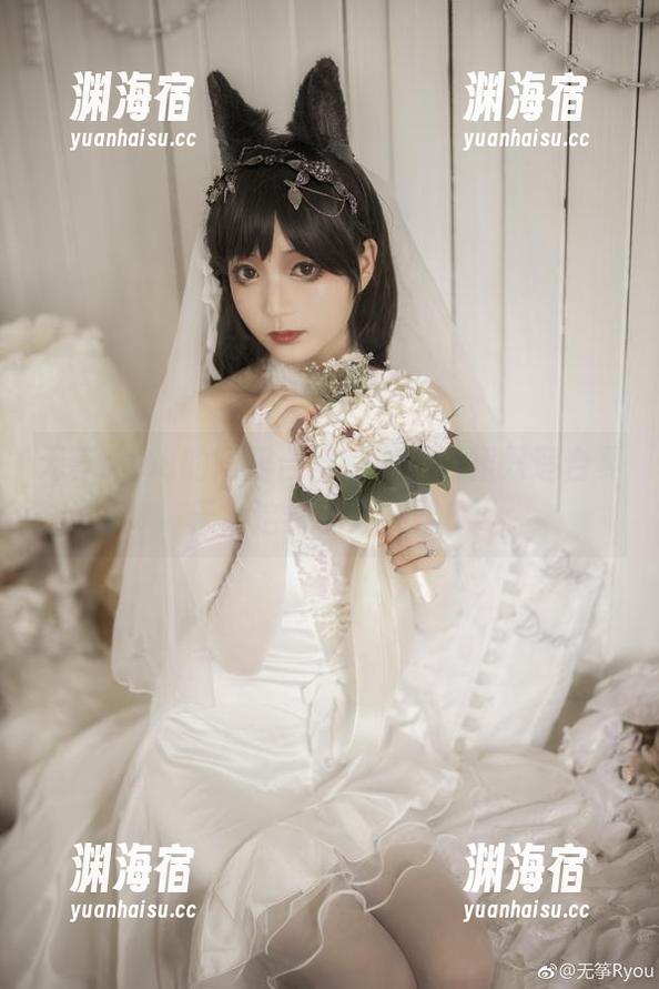 无筝ryou的短裙合集：谁说短裙只适合夏天？这条能穿一年！