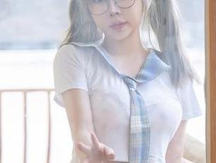 星颜社 – 在毛衣里发现唐思琪的魅力，别犹豫，下载勇敢向前！
