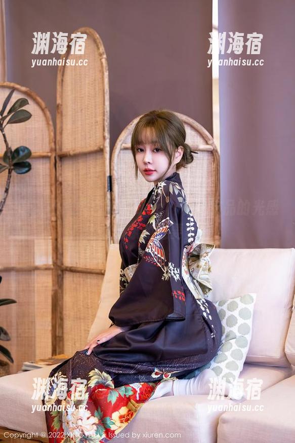 星颜社 - 纯白转转Lisa，私拍作品的光感比你想象的还要柔和