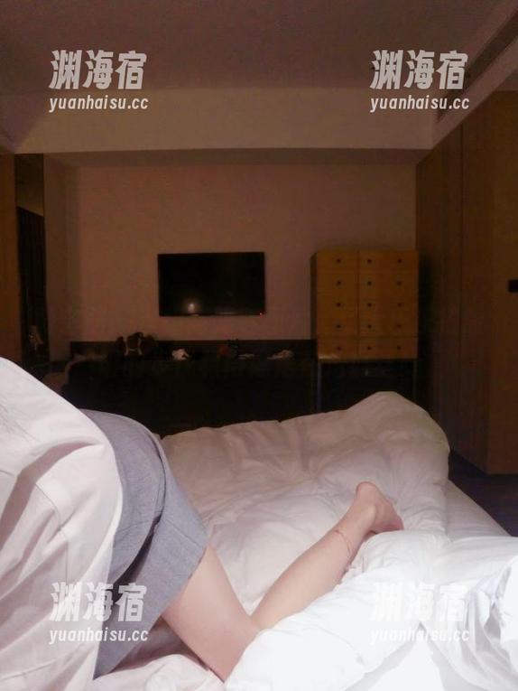 杨大乐乐很靠谱 微密圈 - 这组高跟鞋图片,杨大乐乐很靠谱的步伐稳得像是在走钢丝!