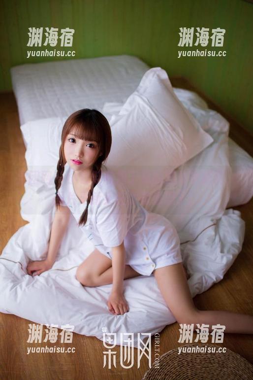 果团网 - 小白鞋和周于希的连体衣搭配，图片更新实在太有意思了！