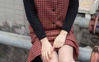 梦丝女神 – 咦，这也算私房？香萱的御姐作品，谜一样的身材！