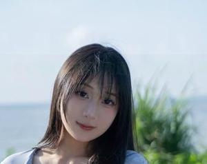 最新图集：浅安安与水的无障碍沟通，火华家的泳池“逗趣时刻”来了！