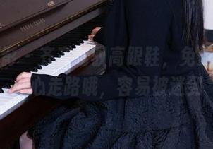 甜予摄影 – 齐齐驾驭高跟鞋，免费下载！小心走路哦，容易被迷到