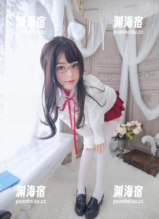 白烨烨 白烨烨菌的傲娇女仆长高清写真,仿佛在冷嘲热讽中奠定了地位