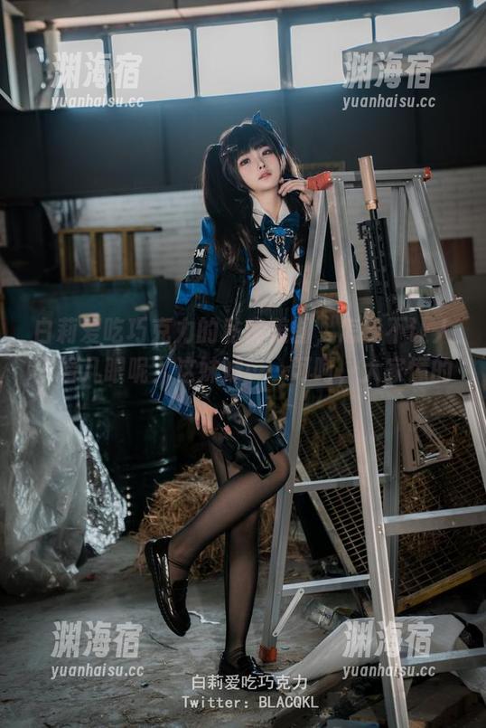 白莉爱吃巧克力 白莉爱吃巧克力的私房美图,怎能不让人多看几眼呢?这妹妹……呵呵,大家懂的。