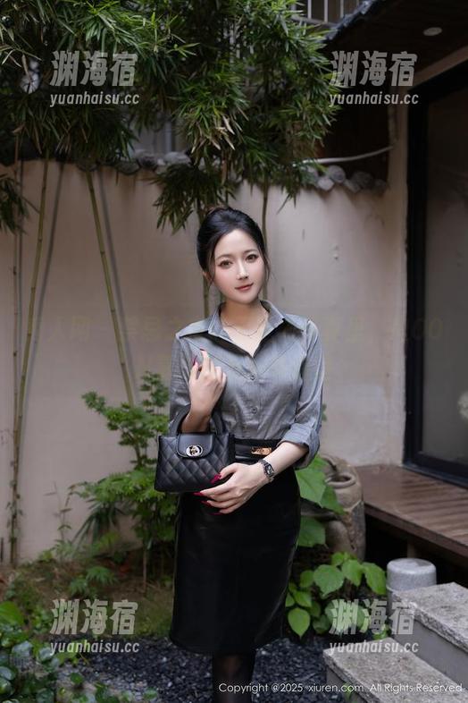 秀人网 - 禁忌之夜：无圣光写真里，MOON嘉依的万圣节造型