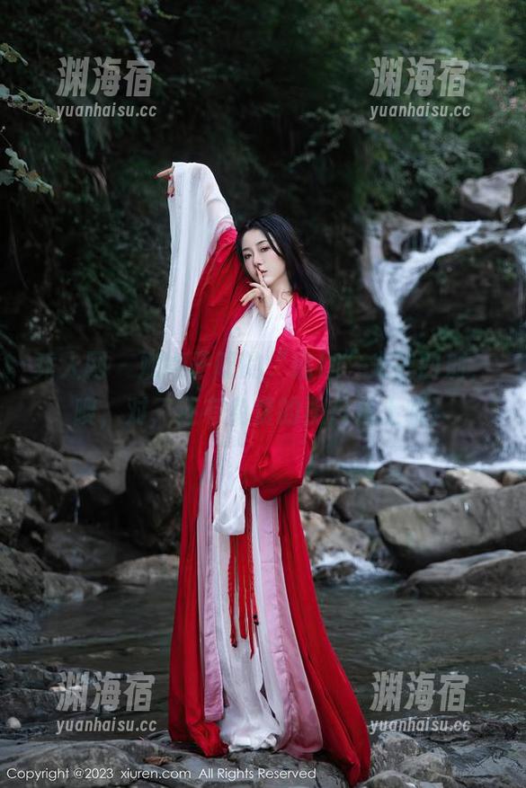 秀人网 - 娜娜子呀的“瑜伽”光芒四射，噢，对，还有免费的照片送上哦！