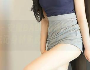 秀人网 – 安妮BABY的袖珍紧致小妹子：让你忘记身材焦虑，身高差的艺术家。