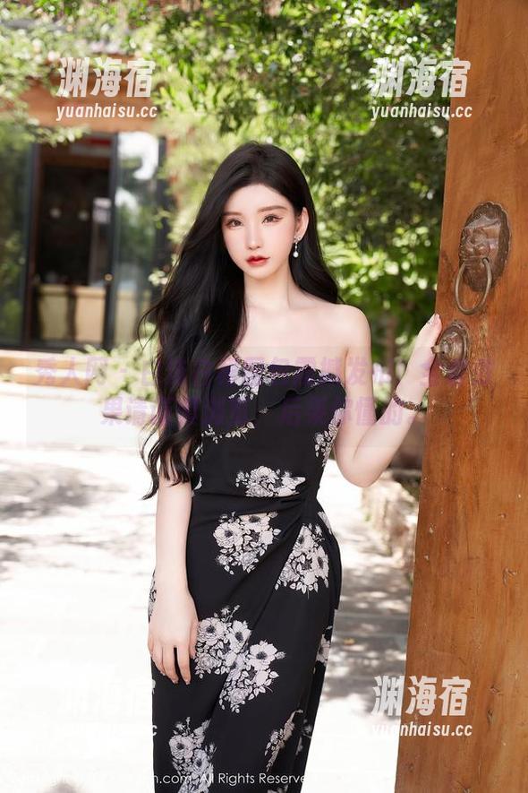 秀人网 - 白沫白裙图包震撼发布！全套效果请谨慎浏览，后果你懂的。